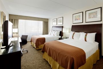 Holiday Inn Westbury - Long Island